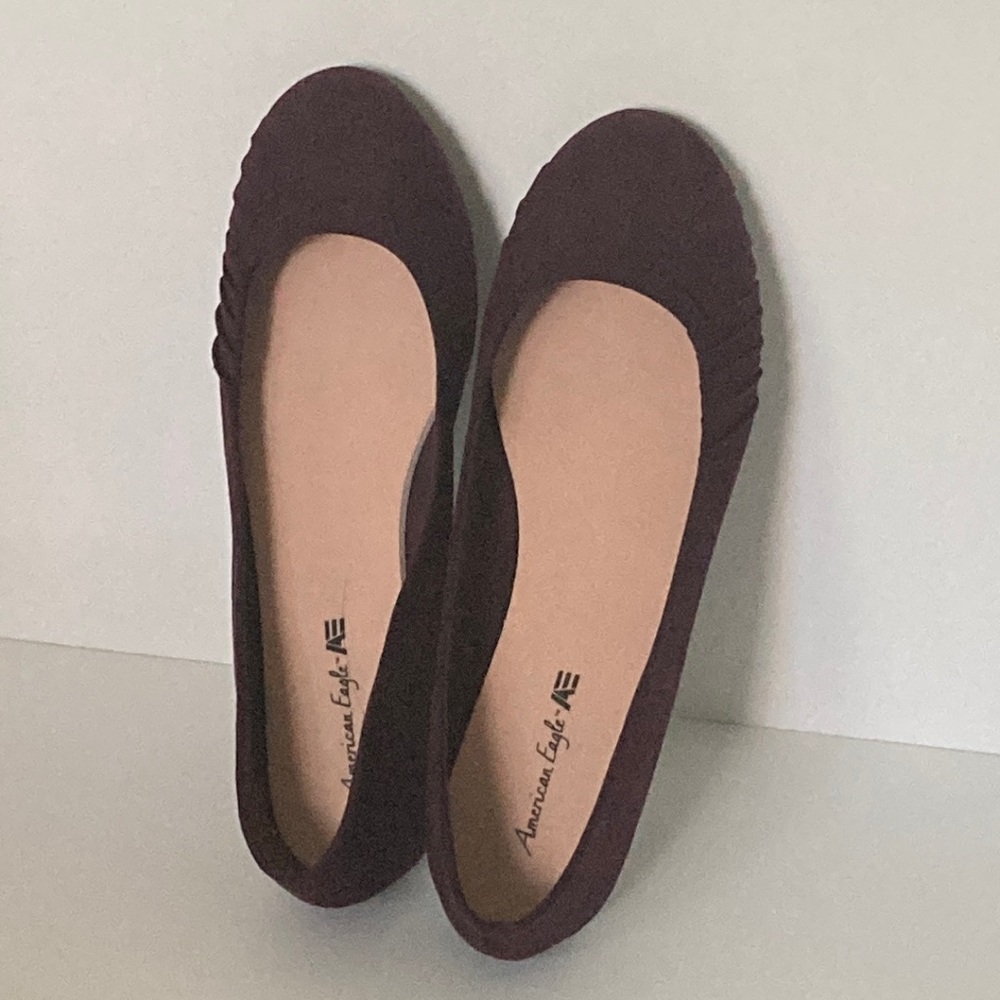 Maroon flat dress shoes